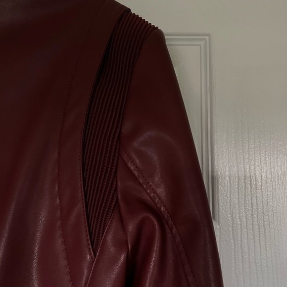 GUESS Leather Jacket - Picture 4 of 7